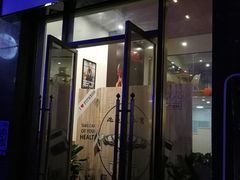 -思迈威健身(积玉桥万达店)