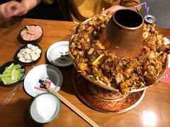 二哥芋儿蛙-炉小二铜锅牛蛙•川湘菜(三里屯店)
