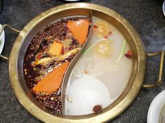 -小天鹅火锅·一线江景洪鼎旗舰店(洪崖洞店)