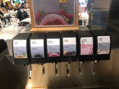 -宜家家居(四元桥商场店)