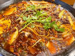 老铁锅秘制美蛙-鸿顺老铁锅美蛙鱼府(解放碑店)