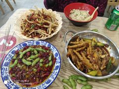 -江城燕子大排档(江汉路步行街店)