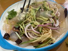 -鹤乡东北菜(崮山路店)