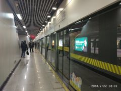 -龙溪路(地铁站)