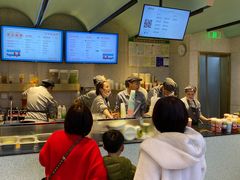 -奈雪的茶(亨特国际广场店)