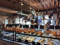 面包甜点陈列柜-仙峰天然面包(迎宾路店)