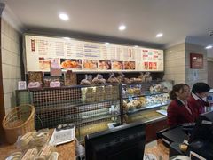 面包甜点陈列柜-国际饭店·帆声西饼屋(黄河路店)