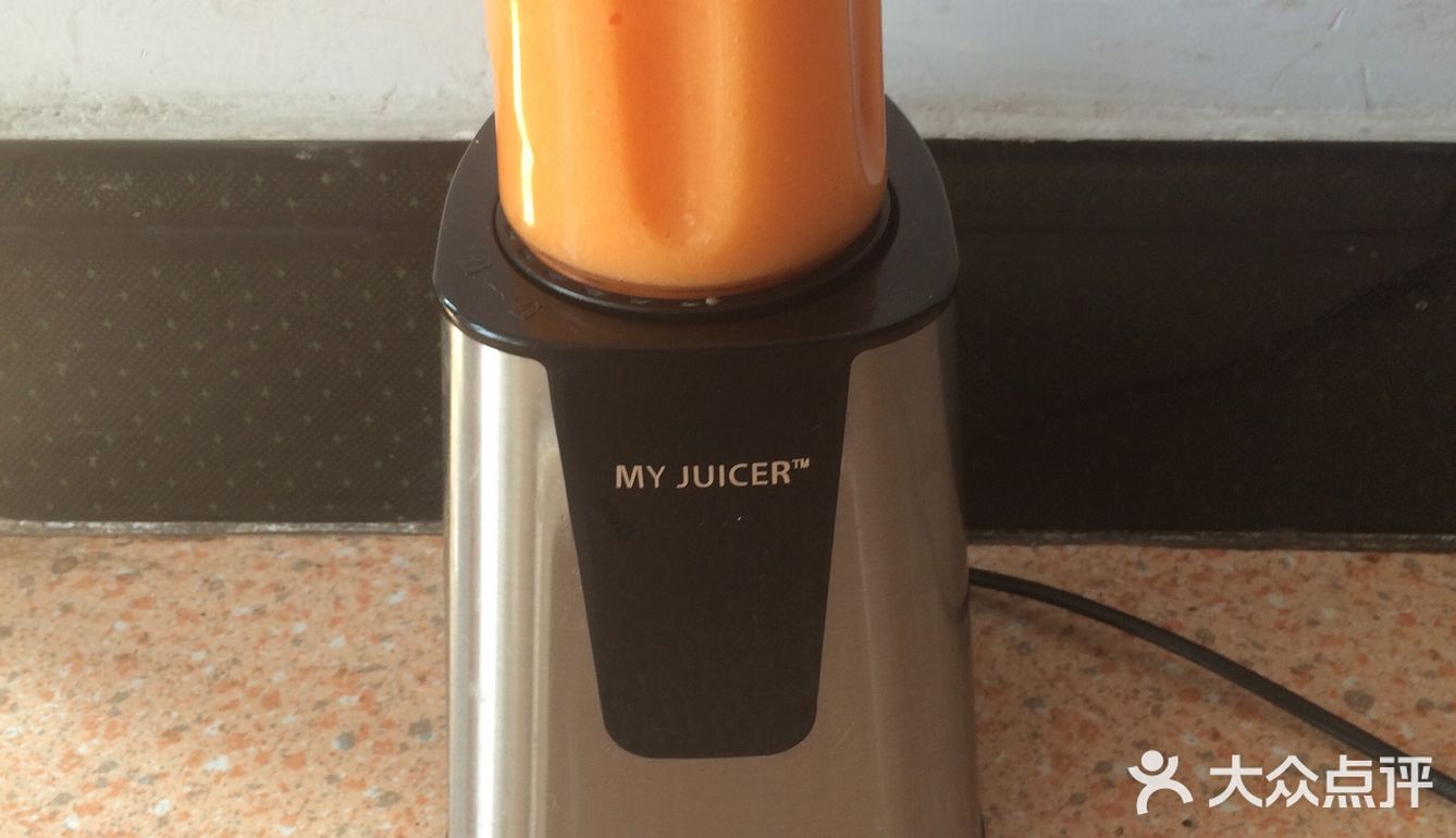 橙子苹果胡萝卜果蔬汁