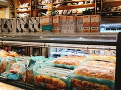 面包甜点陈列柜-罗莎蛋糕(魔法师司门口店)