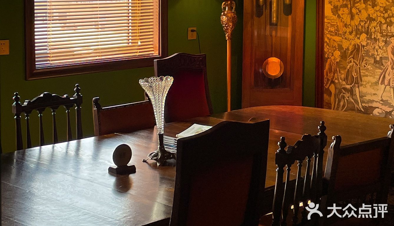 青岛最美海边中古博物咖啡厅☕一秒到布拉格