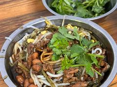 -灵山卢梅燕粉店