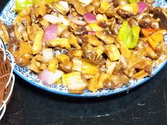 -东口码头·烧鸽子·鱼头泡饼·地方菜(金鹰悦城店)