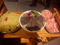 -巴卤社老火锅(财富店)