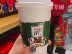 -兰芳园丝袜奶茶