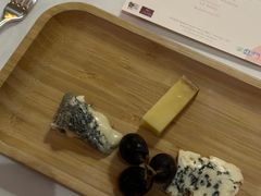 -La Villa French Restaurant