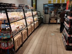 -哈尔信食品超市(世纪花园店)