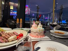 -MONICH牛排融合餐厅(和义大道购物中心店)