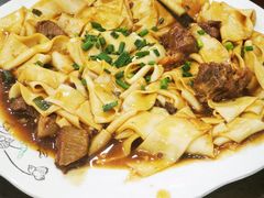 -壹阁胡羊焖饼(特色小吃街店)
