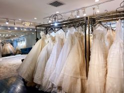 -艾慕婚纱礼服馆(和平店)