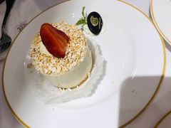 招牌燕麦蛋糕-COVA(新天地Xintiandi店)