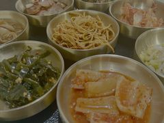 -24 新村雪浓汤(长白山烤肉店)