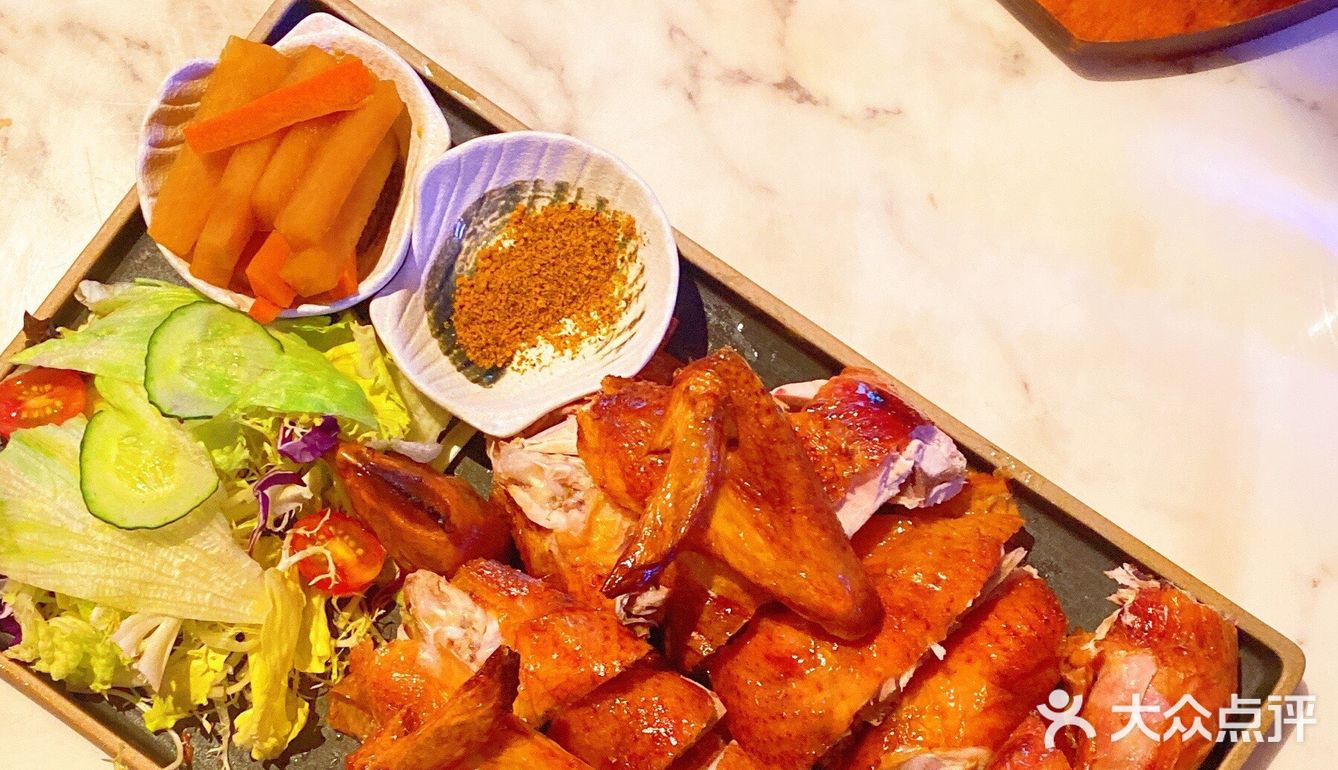 华侨城创意园敲适合约会的音乐餐厅 