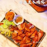 华侨城创意园敲适合约会的音乐餐厅 