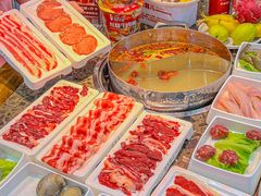 -来龍儿鲜切牛肉自助老火锅