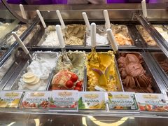 -Gelateria Dondoli