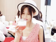 -奈雪的茶(湖滨银泰in77C区PRO店)