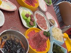 -四囍码头海鲜烧烤自助火锅(外滩南京东路悦荟广场店)