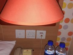 -如家酒店(上海外滩南京路人民广场地铁站店)