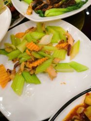 -鑫淼餐饮娱乐中心(江东街店)