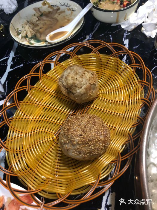 牛九铜火锅图片