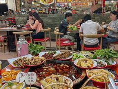 -烧哥美蛙肥肠鱼火锅·十五年社区店