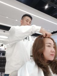 -Z.X HAIR SALON张新美业