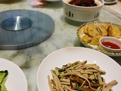 -梁家大院•农家菜(昆山会展中心店)