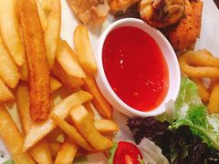 -JINNS锦时 steak&pizza(浸信会礼拜堂旧址店)