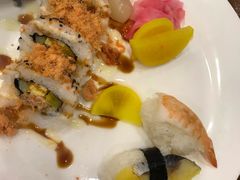 -青瓦餐厅·生鱼片·韩园烤肉(西塔店)