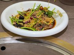 -锅飘飘·东北铁锅炖(雨花客厅店)