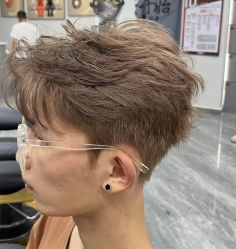 -IU潮牌·SALON