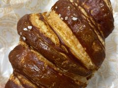 碱水羊角包-OUR Bakery(SKP-S店)