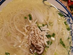 鸡汤银丝面-二孃鸡爪爪(东风路总店)