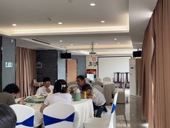 -五谷芳乳鸽王(海景店)