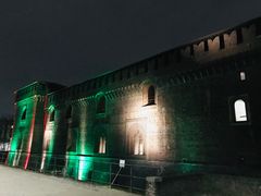 -斯福尔扎古堡
