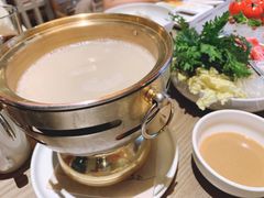 酸菜火锅面-小大董·烤鸭(凤凰汇店)