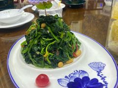 -三江源美食城