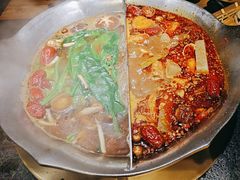 -湊湊火锅·茶憩(南京东路悦荟店)