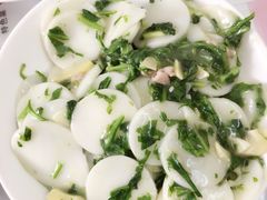 荠菜冬笋肉丝炒年糕-蘭心餐厅(进贤路店)