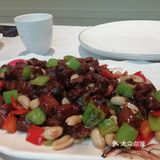 喜欢奶香的可以试试 「干煸四季豆」一般水准，很下饭